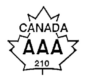 Contour d'une feuille d'érable avec le haut de la feuille d'érable non attaché au reste de la feuille d'érable, tel une couronne. Entre le haut de la feuille d'érable et le reste de la feuille d'érable est le mot CANADA est inscrit et centré en caractères gras et en lettres majuscules. Le texte AAA et le nombre 210 est inscrit et centré à l'intérieur de la partie inférieure de la feuille d'érable, également en caractères gras et en majuscules. Le texte Canada AAA est un exemple du nom de la catégorie de la carcasse d'ovin, tandis que le nombre 210 est un exemple de numéro de code du classificateur.