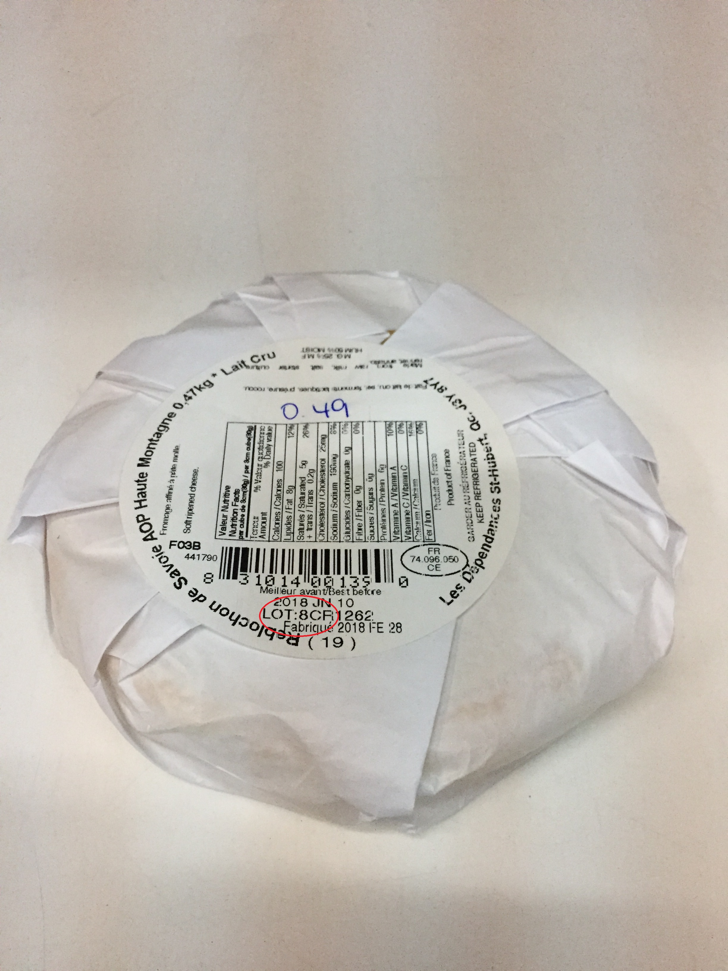 Haute Montagne brand raw milk cheese Reblochon de Savoie (AOP) au lait cru - lots starting with 8CR
