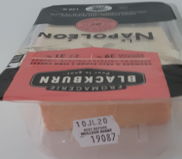 Fromagerie Blackburn Le Napoléon – Fromage à pâte ferme – 130 grammes (date « meilleur avant »)