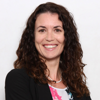 Mme Alison Coleman